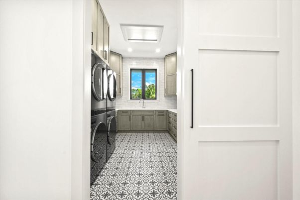 Bathroom, Interior, Recessed Lighting, Washer