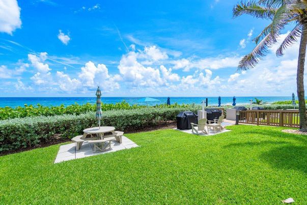 Backyard, Exterior, Lake, Water