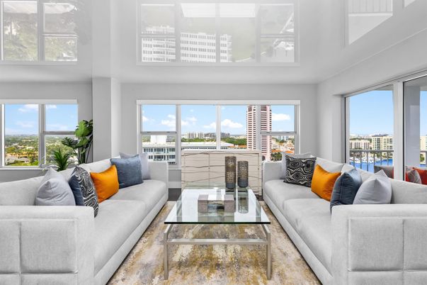 Interior, Living room, Water
