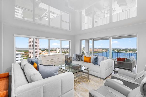 Interior, Living room, Water