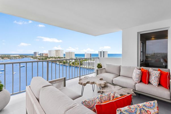 Water, Exterior, Living room, Other