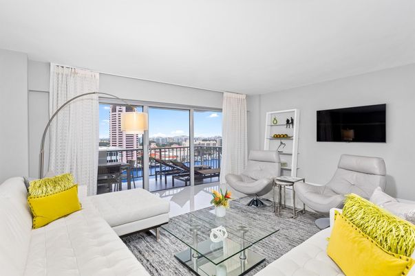 Interior, Living room, Water