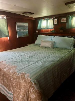Bedroom, Interior, Wooden Walls