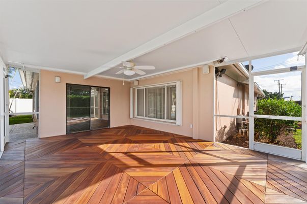 Interior, Sun Room, Wood Texture Flooring