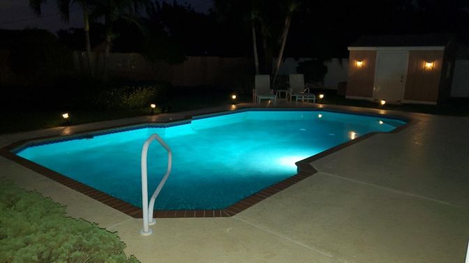 Exterior, Pool