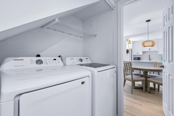 Interior, Pendant Lights, Utility Closets, Washer, Wood Texture Flooring