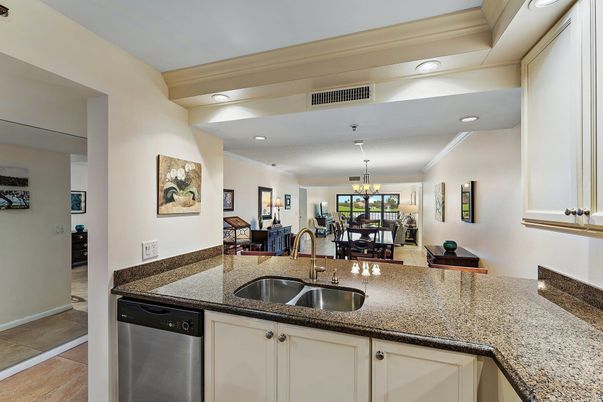 Chandelier, Dining room, Interior, Kitchen, Recessed Lighting