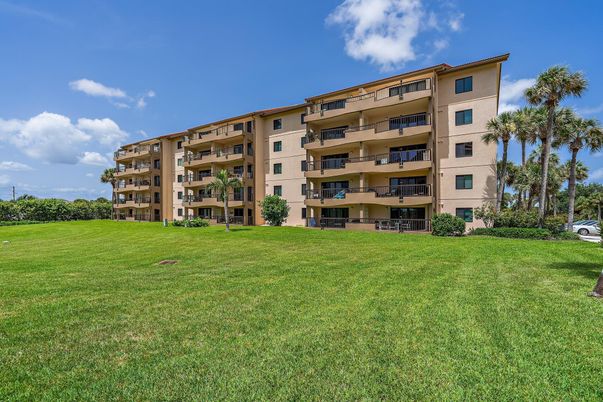 Backyard, Exterior, Facade, Condo Building