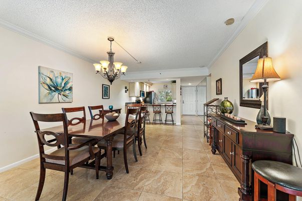 Chandelier, Dining room, Interior, Kitchen, Recessed Lighting