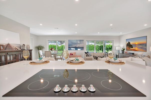 Dining room, Interior, Living room, Recessed Lighting
