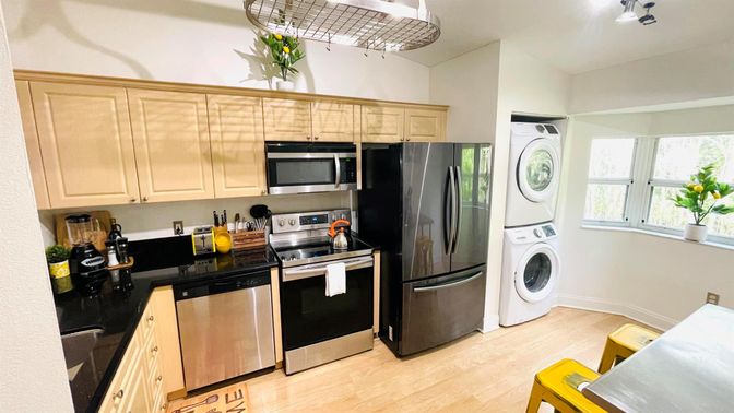 Interior, Kitchen, Washer, Wood Texture Flooring