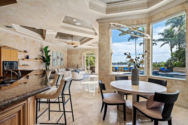 Dining room, Interior, Living room, Pendant Lights, Recessed Lighting