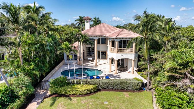 Backyard, Exterior, Pool