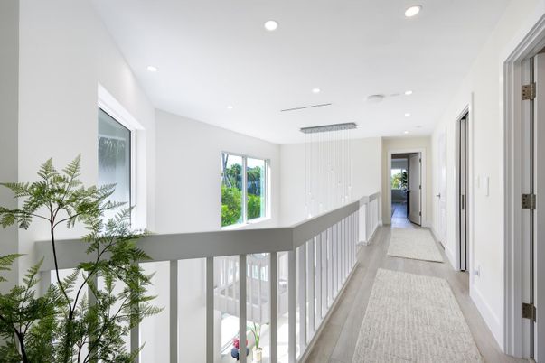 Interior, Pendant Lights, Recessed Lighting, Wood Texture Flooring