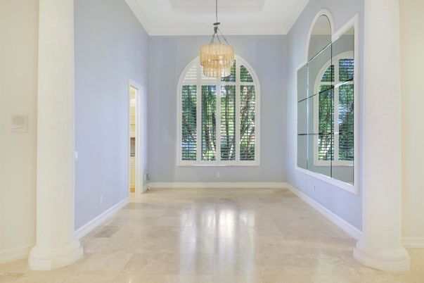 Chandelier, Empty room, Interior, Pendant Lights