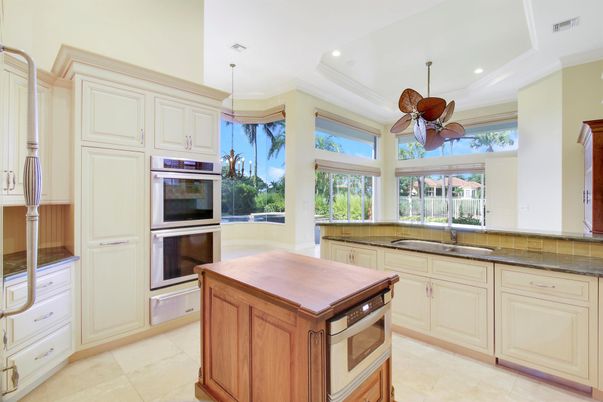 Chandelier, Interior, Kitchen, Pendant Lights, Recessed Lighting, Stainless Steel Appliances