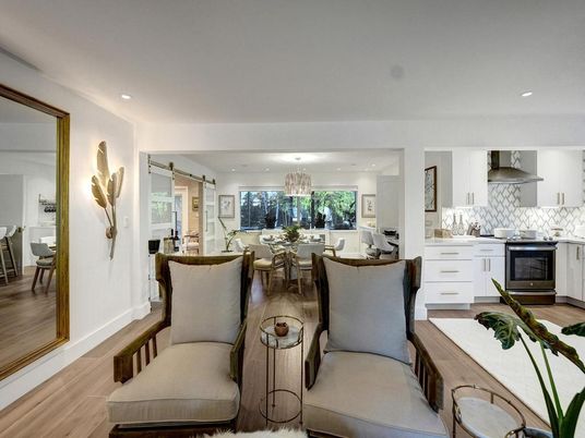 Chandelier, Dining room, Interior, Kitchen, Recessed Lighting, Stainless Steel Appliances, Wood Texture Flooring