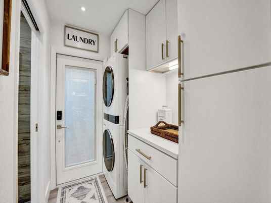 Interior, Recessed Lighting, Utility Closets, Washer