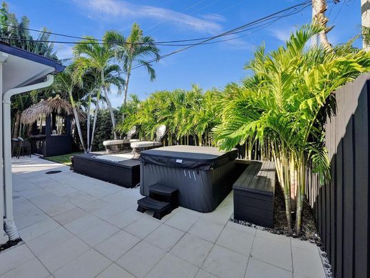 Exterior, Hot Tub