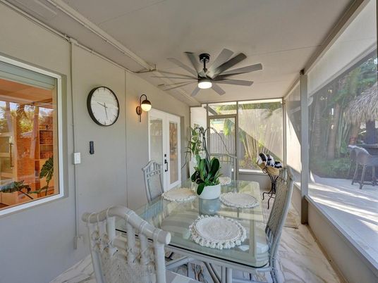 Dining room, Interior, Marble