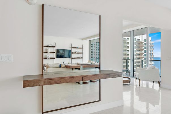 Interior, Living room, Water