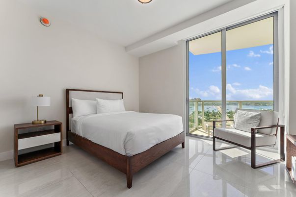 Bedroom, Interior, Water