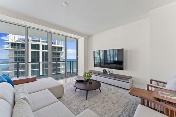 Interior, Living room, Recessed Lighting, Water