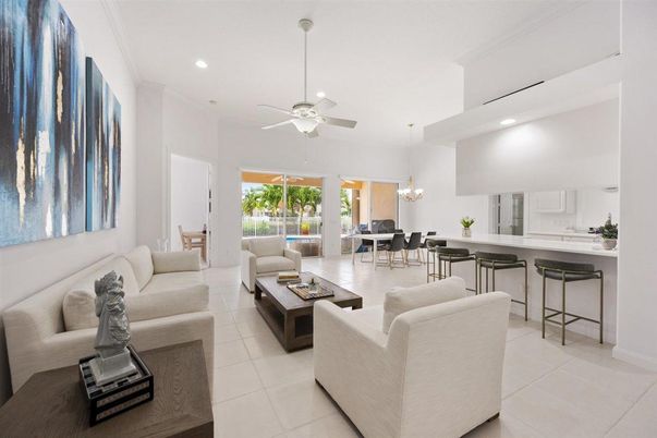 Chandelier, Dining room, Interior, Living room, Recessed Lighting