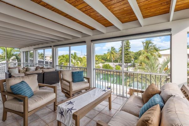 Interior, Living room, Sun Room, Water, Wooden Ceilings