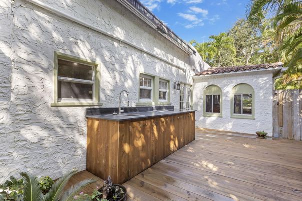 Exterior, Wood Texture Flooring