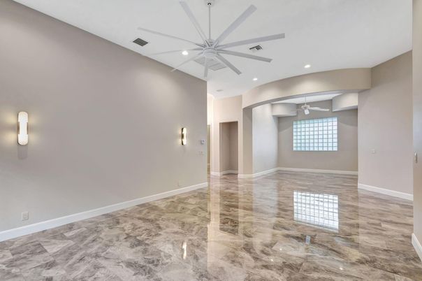 Empty room, Interior, Recessed Lighting