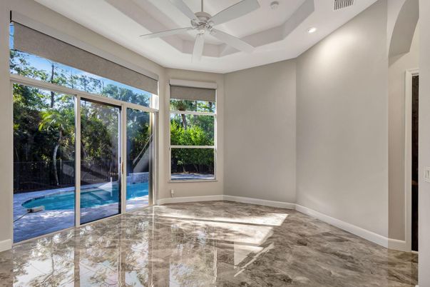 Empty room, Interior, Recessed Lighting