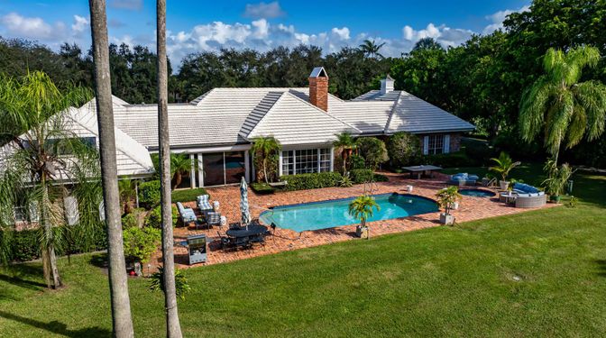 Backyard, Exterior, Pool