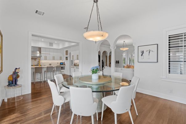 Dining room, Interior, Kitchen, Pendant Lights, Recessed Lighting, Stainless Steel Appliances, Wood Texture Flooring