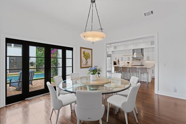 Dining room, Interior, Kitchen, Pendant Lights, Recessed Lighting, Wood Texture Flooring
