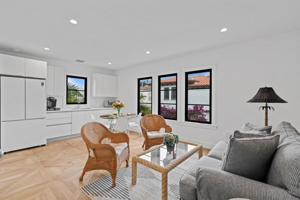 Interior, Living room, Recessed Lighting, Wood Texture Flooring