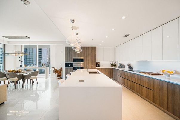Dining room, Interior, Kitchen, Pendant Lights, Recessed Lighting, Stainless Steel Appliances