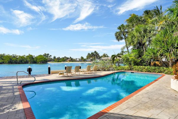 Exterior, Pool, Water