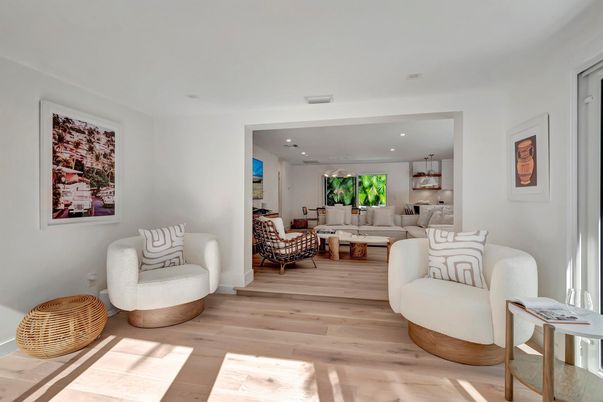 Interior, Living room, Pendant Lights, Recessed Lighting, Wood Texture Flooring