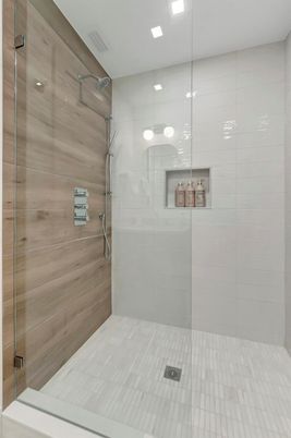 Bathroom, Glass Shower, Interior, Pendant Lights, Recessed Lighting