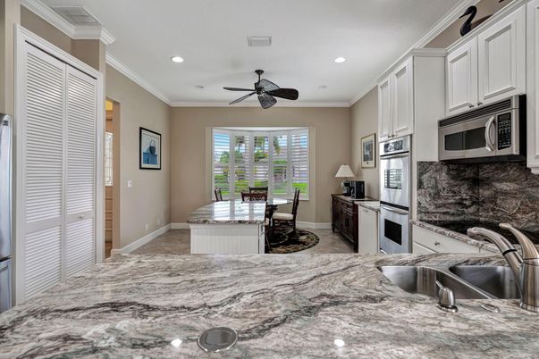 Dining room, Interior, Kitchen, Recessed Lighting, Stainless Steel Appliances