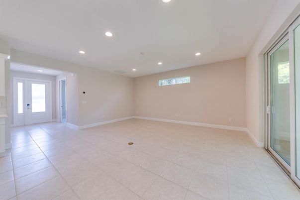 Empty room, Interior, Recessed Lighting