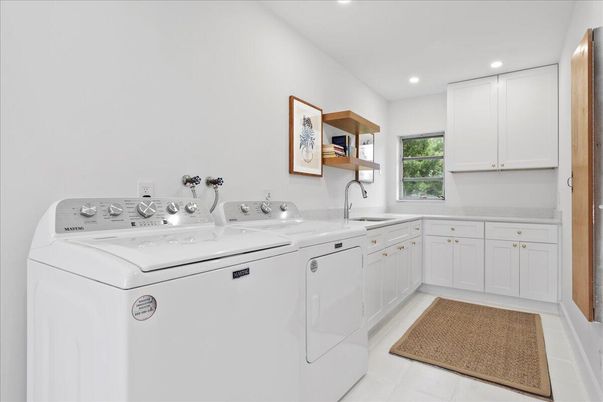 Interior, Recessed Lighting, Washer