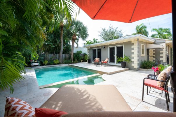 Exterior, Pool