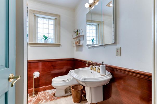 Bathroom, Interior