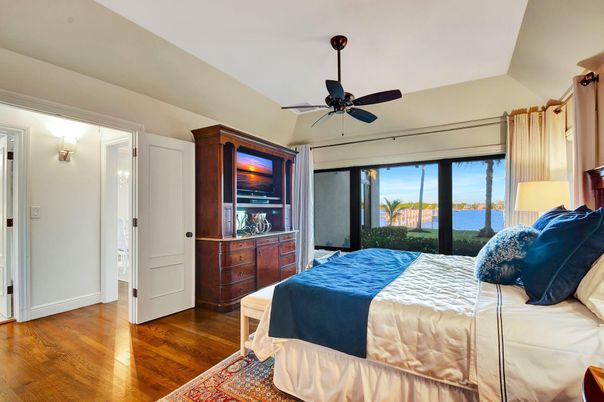 Bedroom, Interior, Water, Wood Texture Flooring