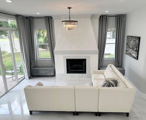 Chandelier, Fireplace, Interior, Living room, Recessed Lighting