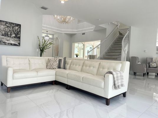 Chandelier, Interior, Living room, Marble, Recessed Lighting