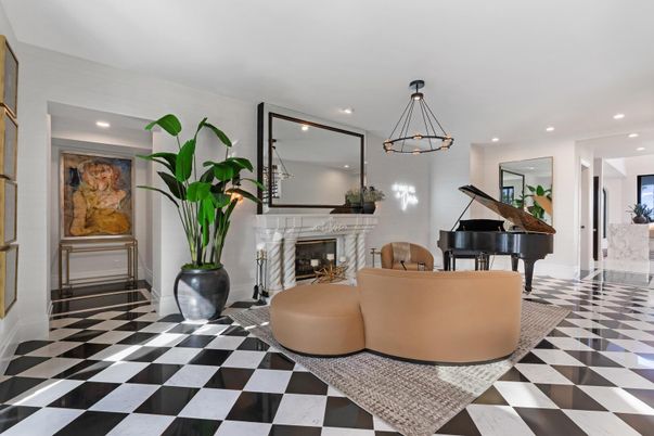 Fireplace, Interior, Living room, Pendant Lights, Piano, Recessed Lighting