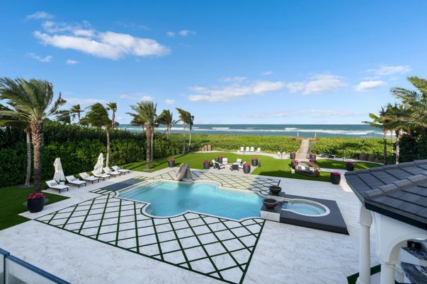 Exterior, Pool, Water